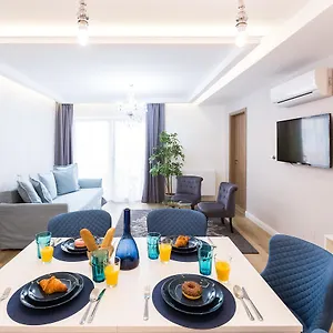 Swu Broadway בקתה